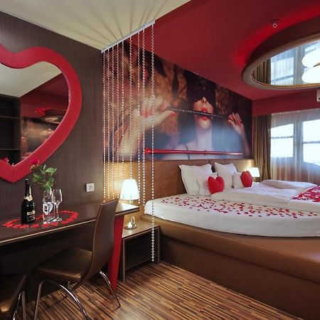 Hotel Corvin Gyula Eksteriør billede